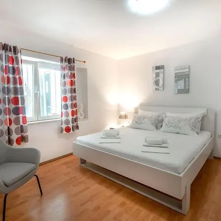 Apartment Joskic Nedaleko Plaze *