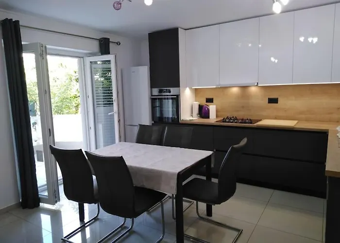 Joskić Nedaleko Plaže *